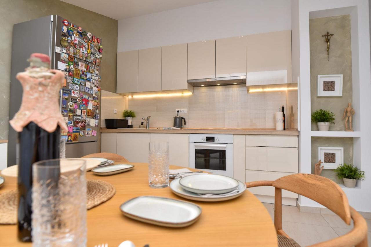 Apartment Sunny Bay - Free Parking Дубровник Екстериор снимка
