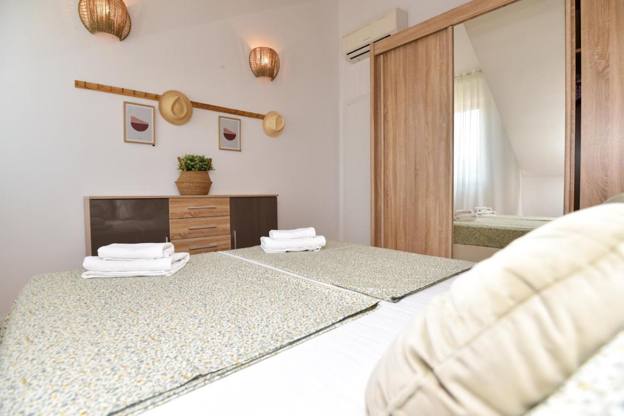 Apartment Sunny Bay - Free Parking Дубровник Екстериор снимка