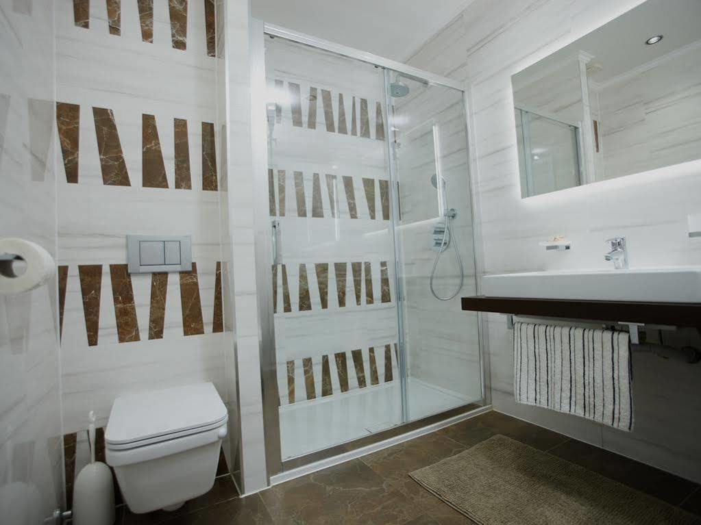 Apartment Sunny Bay - Free Parking Дубровник Екстериор снимка