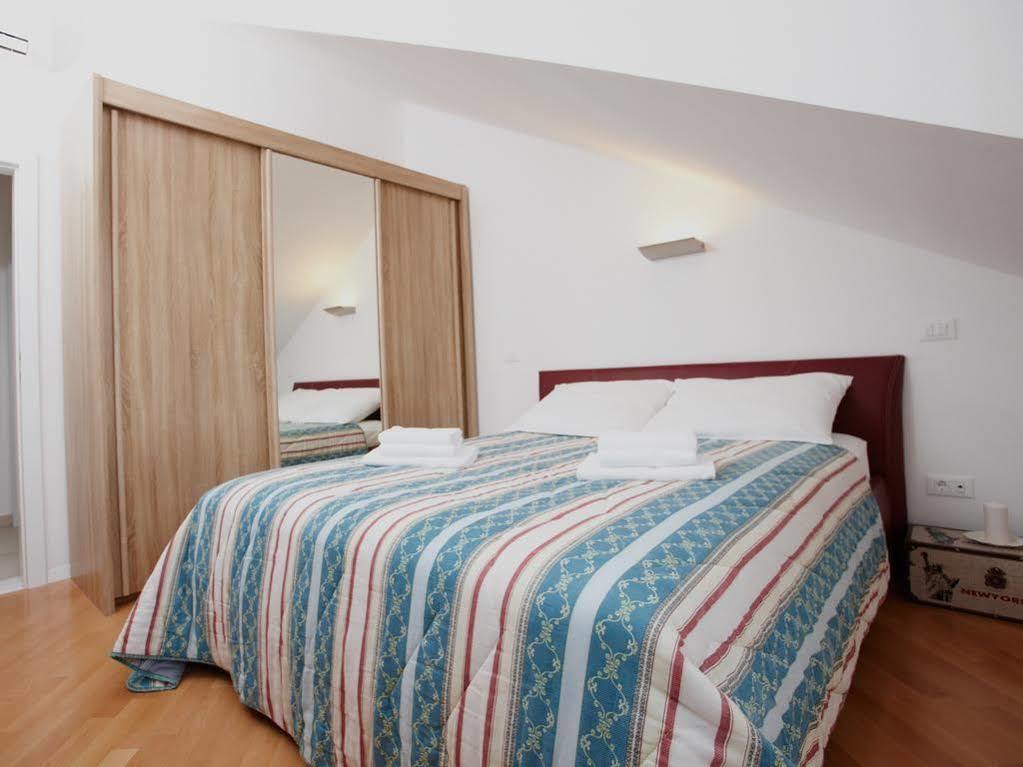 Apartment Sunny Bay - Free Parking Дубровник Екстериор снимка